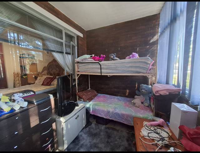 2 BEDROOM FLAT FOR SALE IN VANDERBIJLPARK CW 3